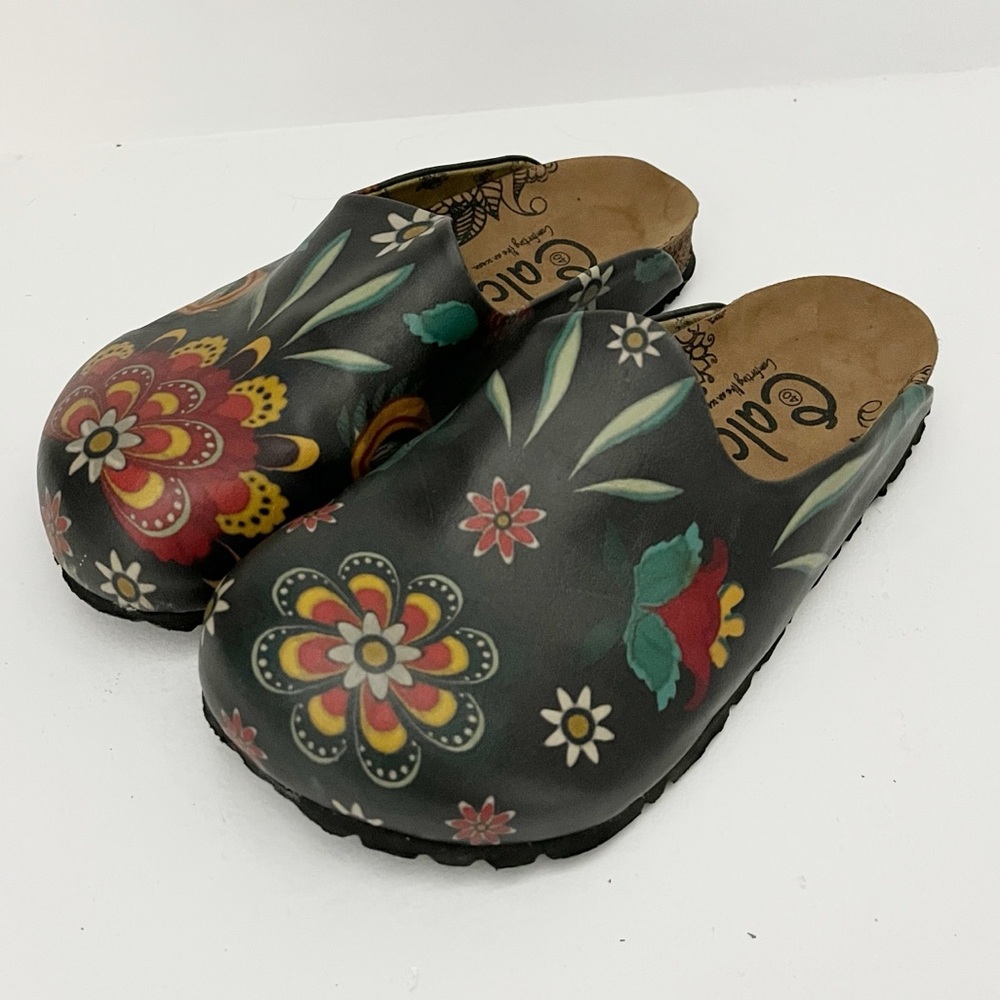 Calceo Black Floral Clogs Sandals Mules Slides Size 40 WCAL1414